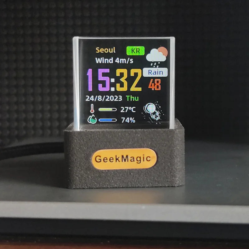 Crystal Holographic Display Cube